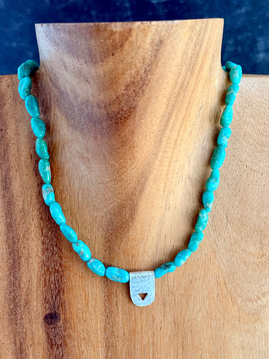 Campitos Turquoise Beaded Necklace