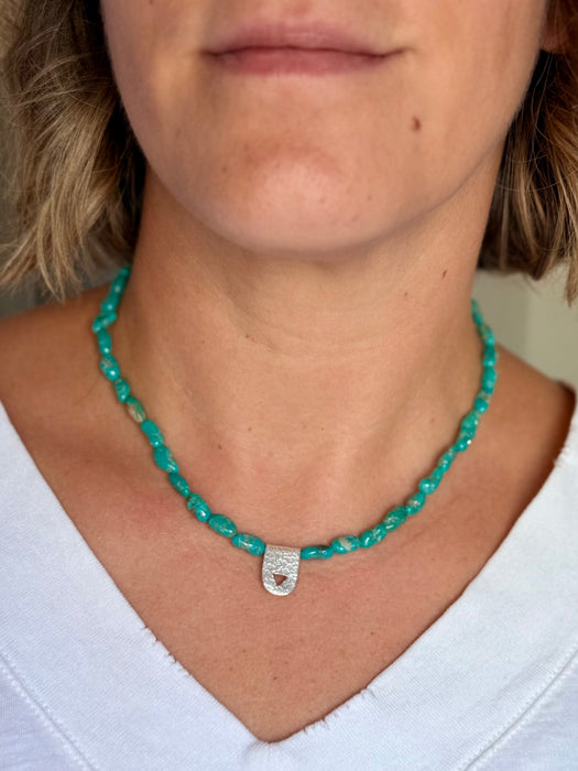 Campitos Turquoise Beaded Necklace